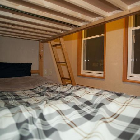 Ishigakijima Sunflower House Ishigaki  Екстер'єр фото