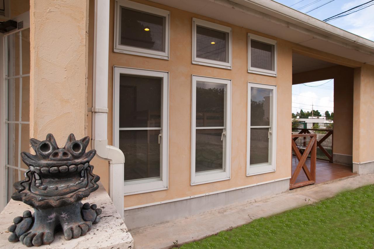 Ishigakijima Sunflower House Ishigaki  Екстер'єр фото