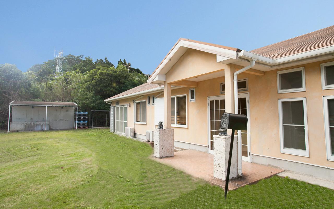 Ishigakijima Sunflower House Ishigaki  Екстер'єр фото